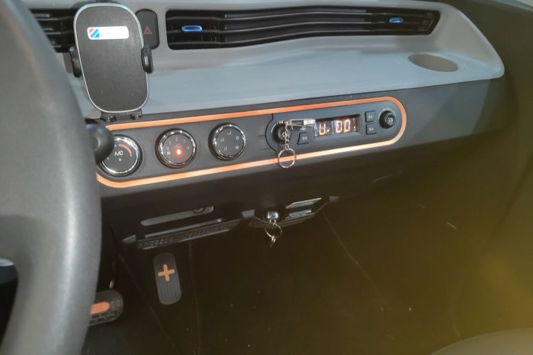 Wuling Hongguang MINI EV 2025 car image #13