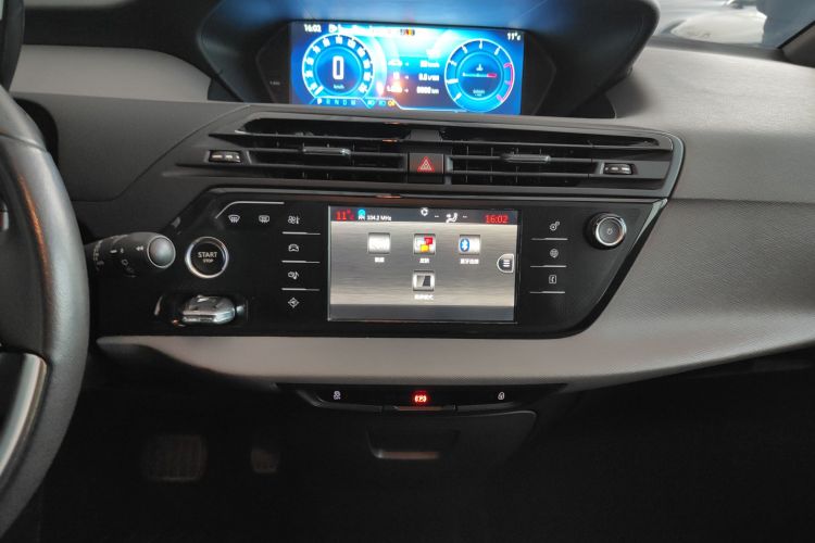 Citroen C4 PICASSO 2017 car image #13