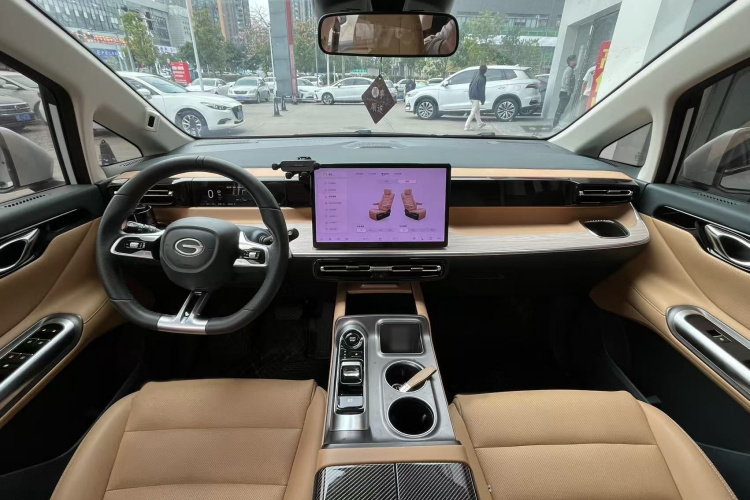 GAC Trumpchi E8 New Energy 2024 car image #13