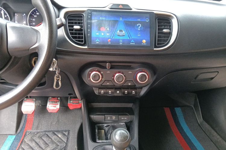 起亚 焕驰 2018 汽车图片 #13