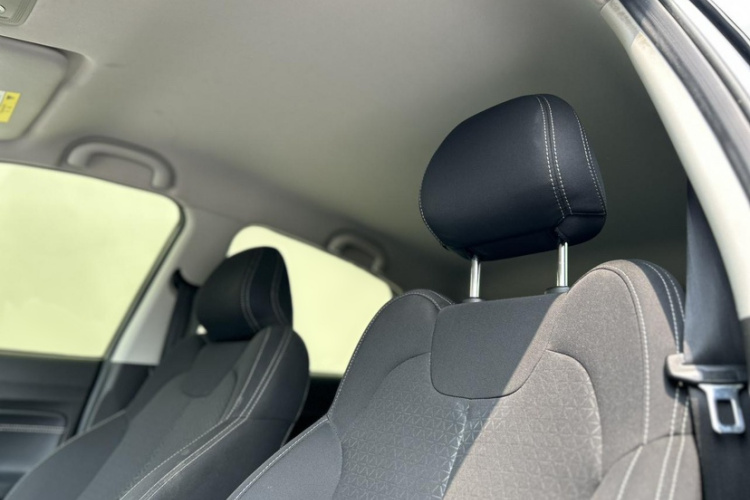 哪吒汽车 哪吒V 2021 汽车图片 #13