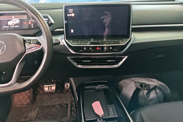 Volkswagen ID.6 X 2022 immagine di auto #13