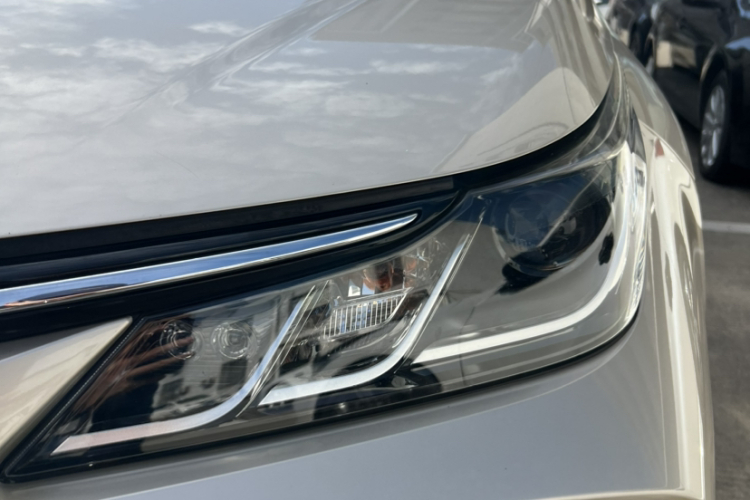Corolla 2020 car image #13