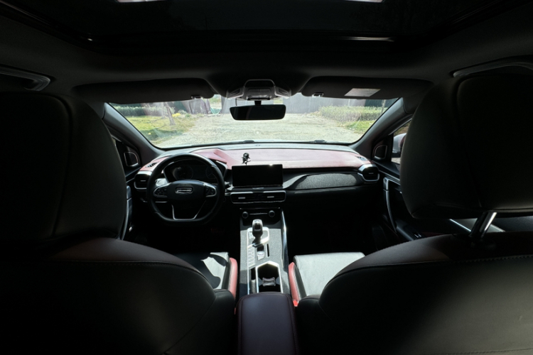 Coolray 2020 image de voiture #13