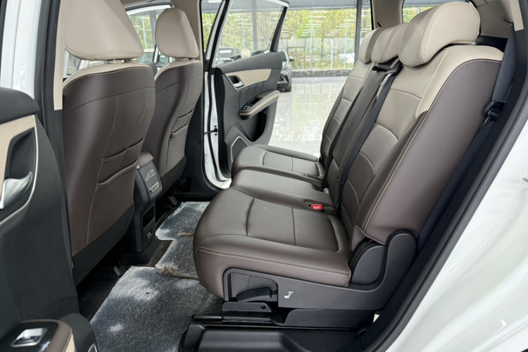 比亚迪 宋MAX新能源 2023 汽车图片 #13