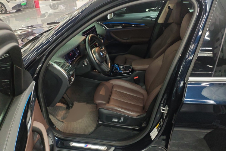 BMW iX3 2022 #13 BMW iX3 2022 car image #13