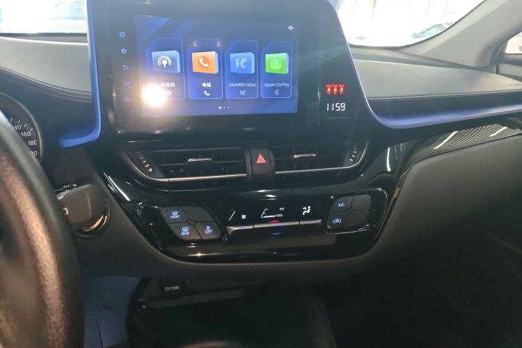 Toyota C-HR 2023 immagine di auto #13