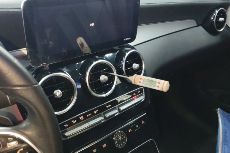 Mercedes-Benz GLC Coupe 2020 #13 Mercedes-Benz GLC Coupe 2020 car image #13