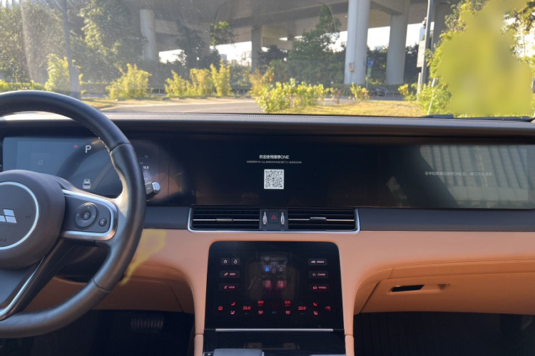 理想汽车 理想ONE 2019 汽车图片 #13