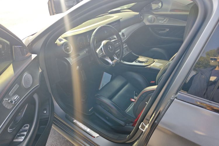 Mercedes-Benz E AMG 2019 immagine di auto #13