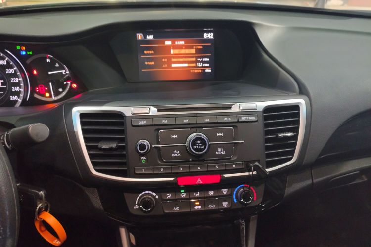 Honda Accord 2018 image de voiture #13