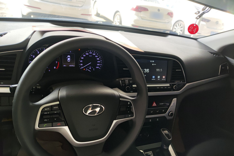 Hyundai Elantra AD 2018 car image #13