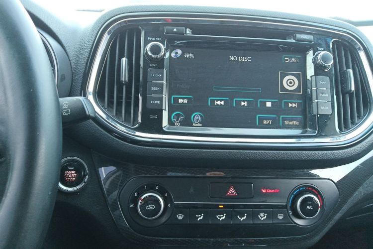 Kia Stonic 2016 #13 Kia Stonic 2016 car image #13