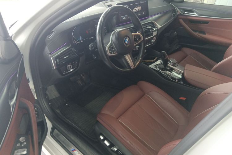 宝马 宝马5系新能源 2021 汽车图片 #13