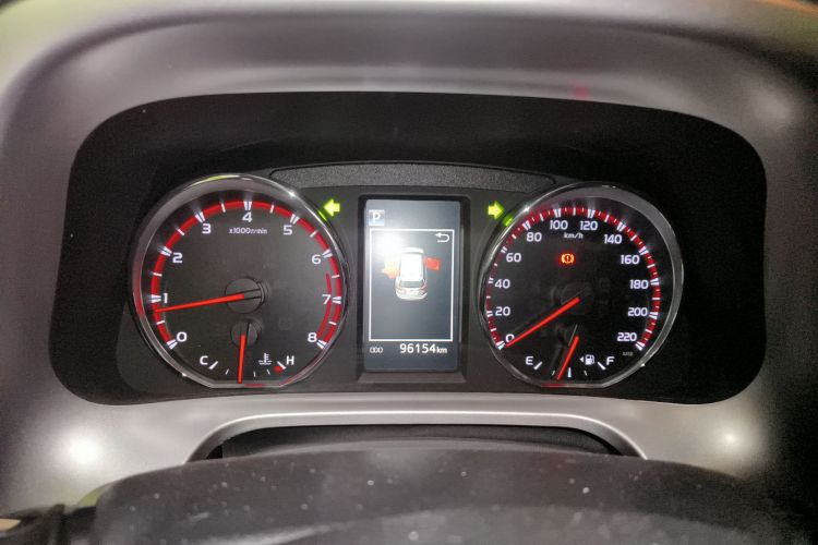 Toyota RAV4 2016 car image #13