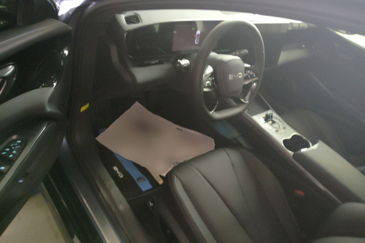 BYD Seal 2024 изображение автомобиля #13