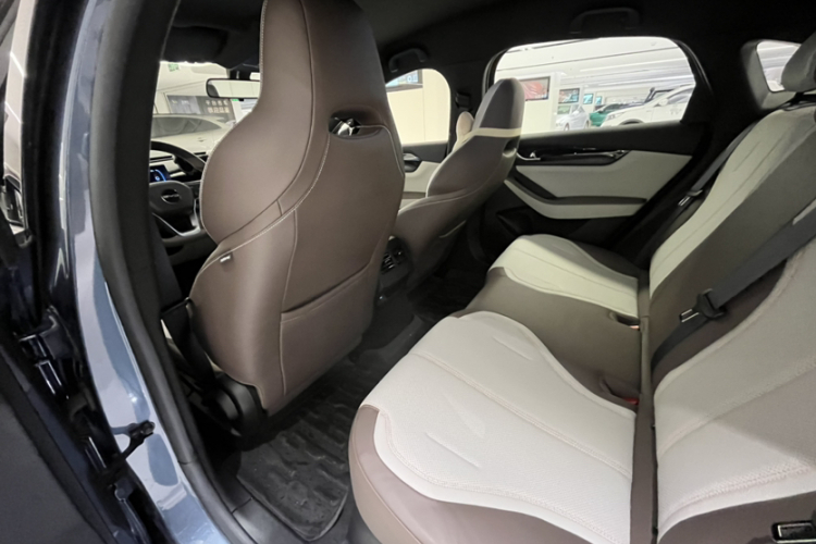 BYD Qin Plus 2024 car image #13