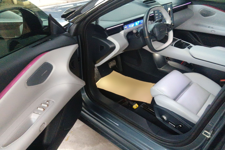 Lynk & Co 2024 #13 Lynk & Co 2024 immagine di auto #13