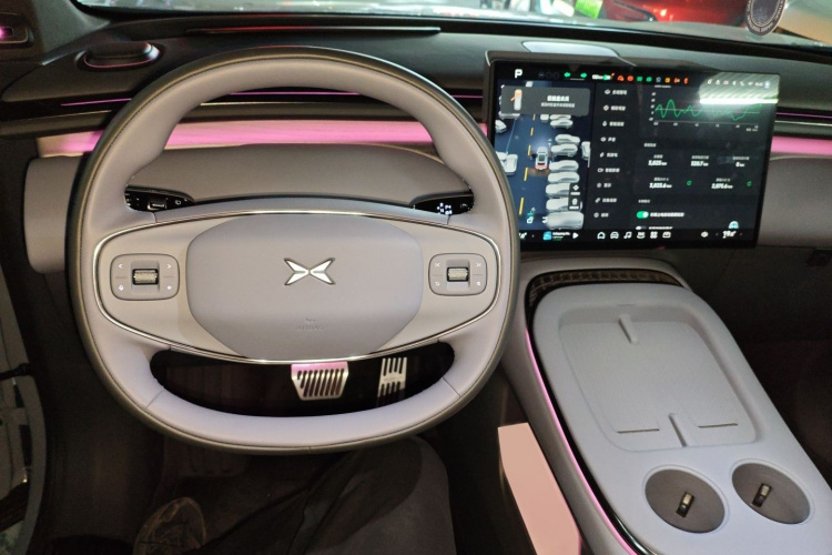 Xpeng G7 2025 #13 Xpeng G7 2025 car image #13