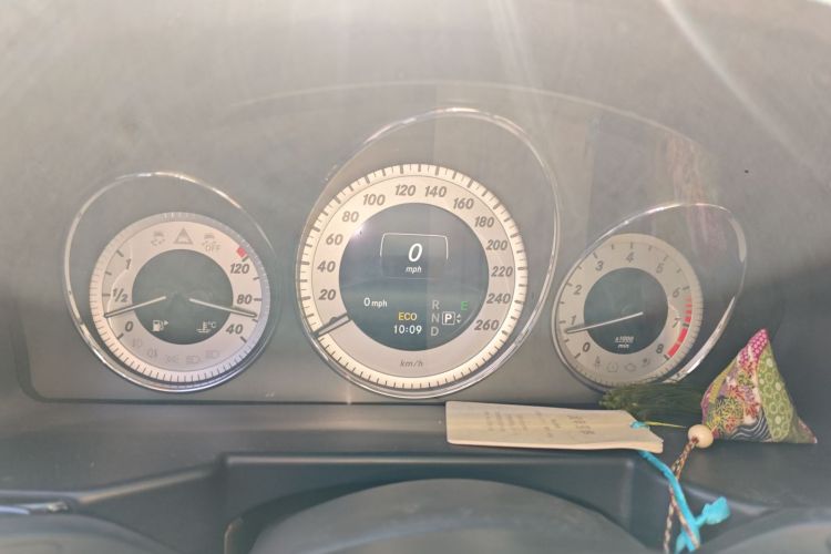 Mercedes-Benz GLK Class 2015 car image #13