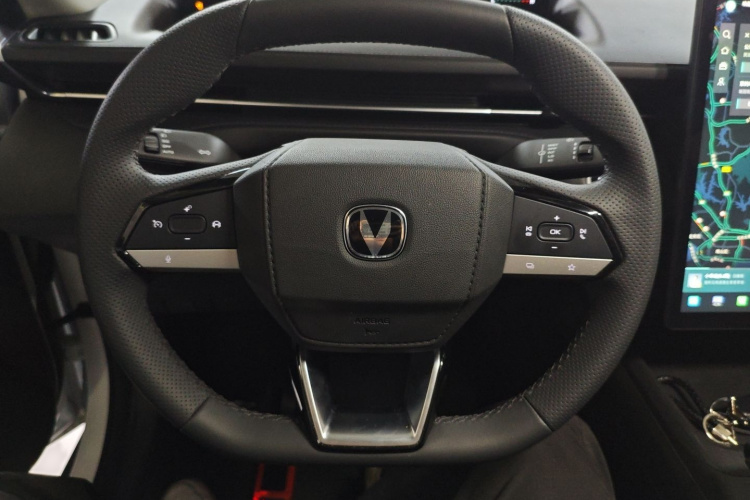 长安 逸动 2025 汽车图片 #13