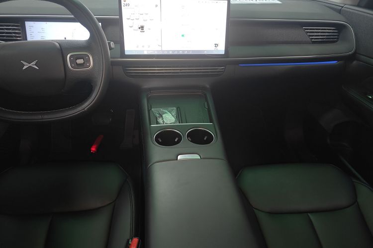 Xpeng G6 2024 immagine di auto #13