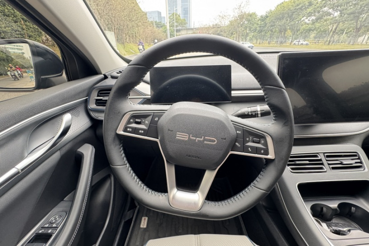 BYD Destroyer 05 2024 car image #13