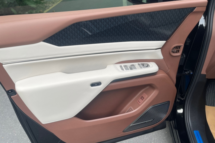 BYD Xia 2024 immagine di auto #13