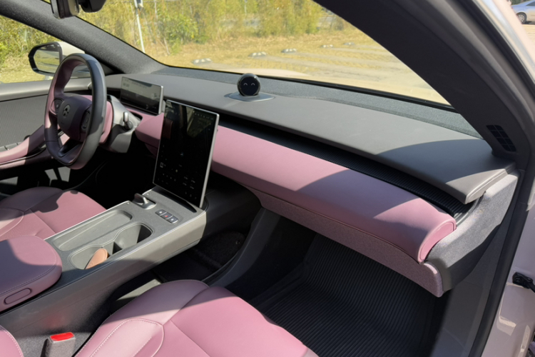 NIO ET5 2023 car image #13