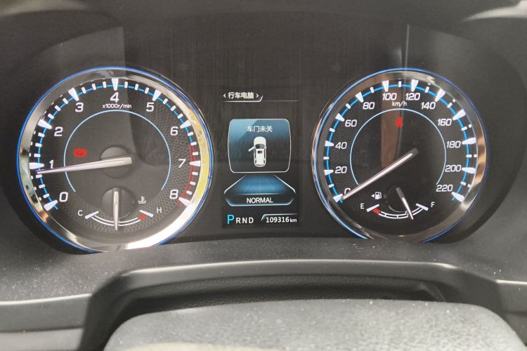 Changan CS95 2017 #13 Changan CS95 2017 صورة سيارة #13