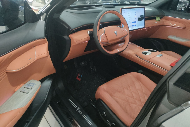 Deepal S07 2024 immagine di auto #13