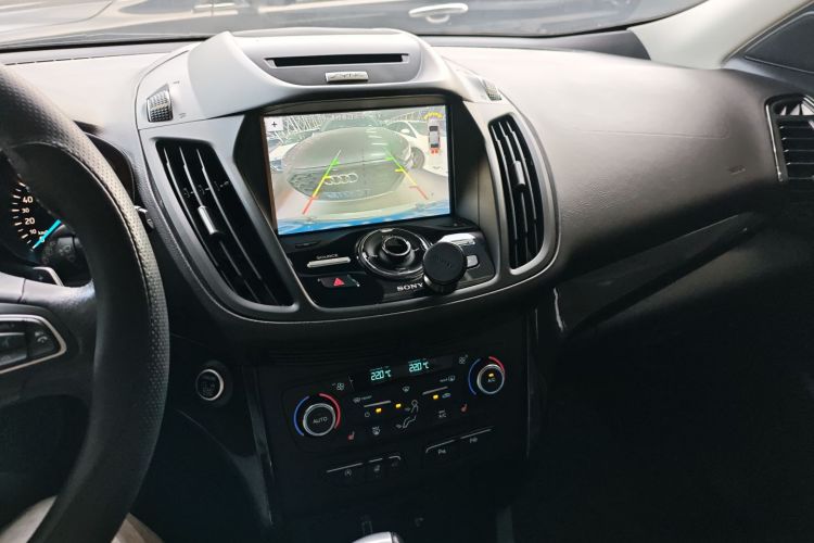 Ford Kuga 2017 #13 Ford Kuga 2017 car image #13