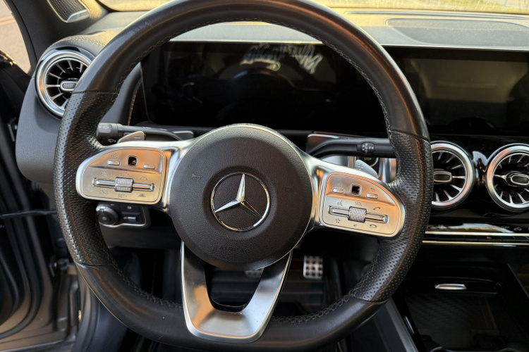 Mercedes-Benz EQB Class 2022 #13 Mercedes-Benz EQB Class 2022 car image #13