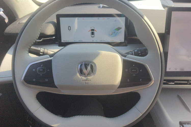 Changan UNI-Z PHEV 2025 #13 Changan UNI-Z PHEV 2025 car image #13