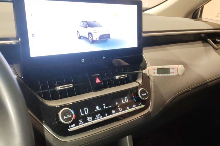 Toyota Frontlander 2023 #13 Toyota Frontlander 2023 imagen de coche #13