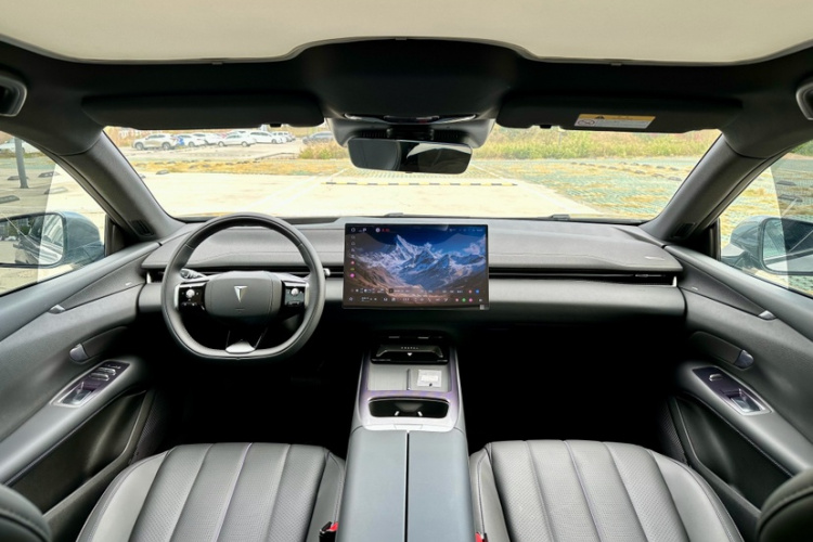 Deepal L07 2025 car image #13