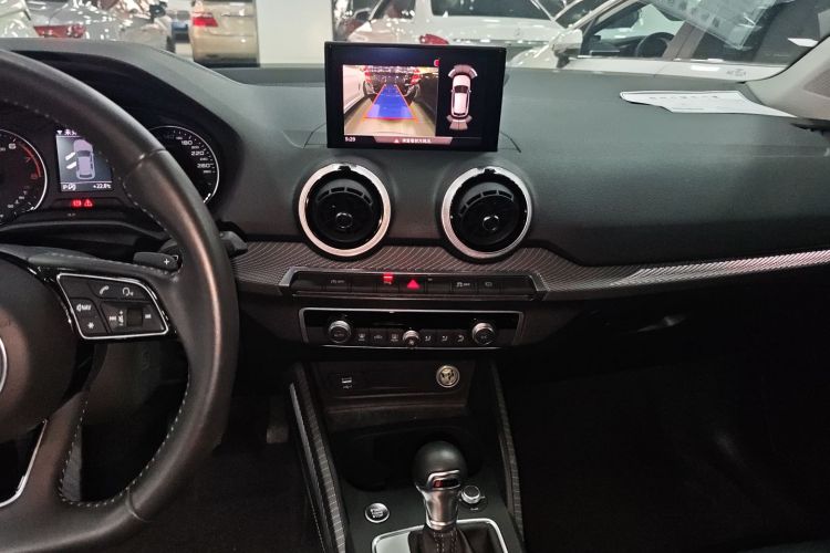 Q2L 2022 image de voiture #13