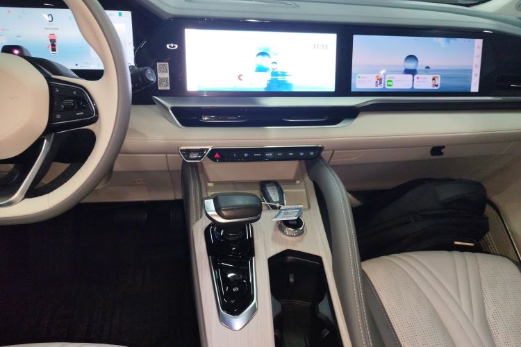 GEELY 2024 image de voiture #13