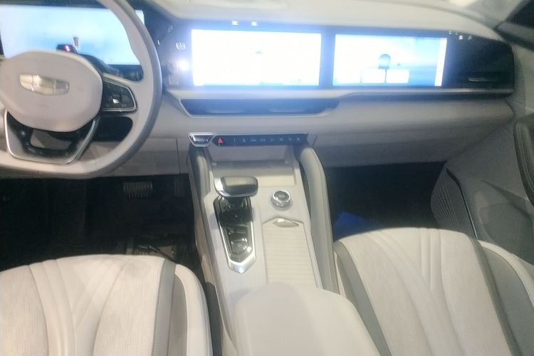 GEELY 2023 car image #13