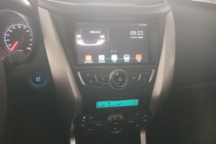 BYD Yuan New Energy 2018 car image #13