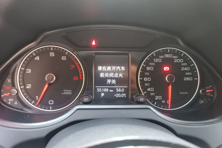 Audi Q5 2017 car image #13