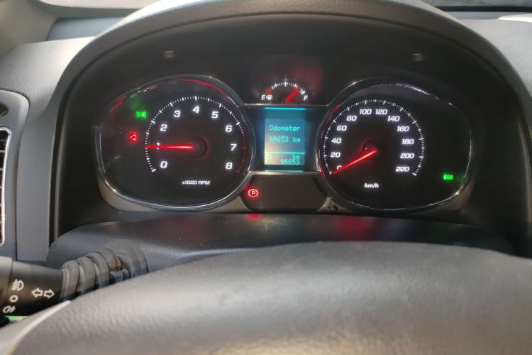 Chevrolet Captiva 2015 immagine di auto #13