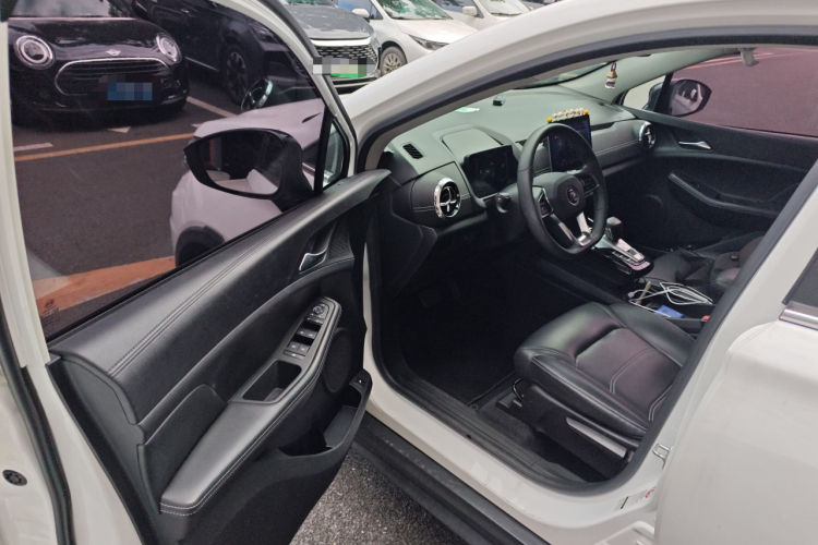 BYD Yuan New Energy 2020 #13 BYD Yuan New Energy 2020 immagine di auto #13