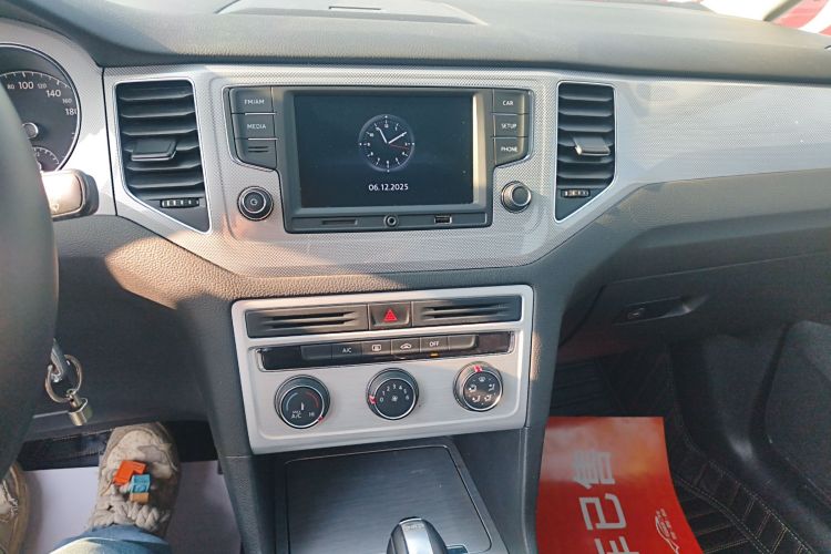Volkswagen Golf Sportsvan 2016 imagem de carro #13