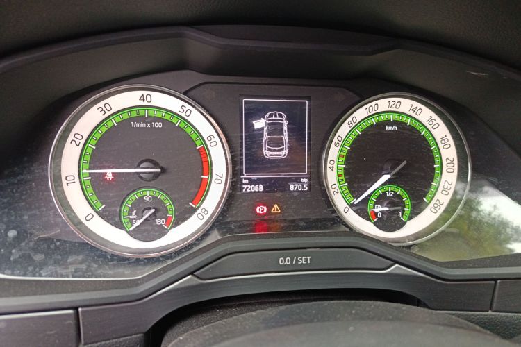Skoda Superb 2018 #13 Skoda Superb 2018 car image #13