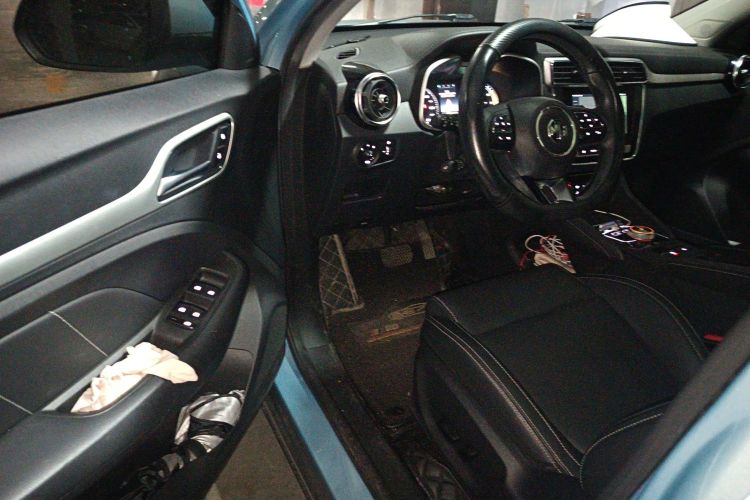 MG EZS Electric 2019 car image #13