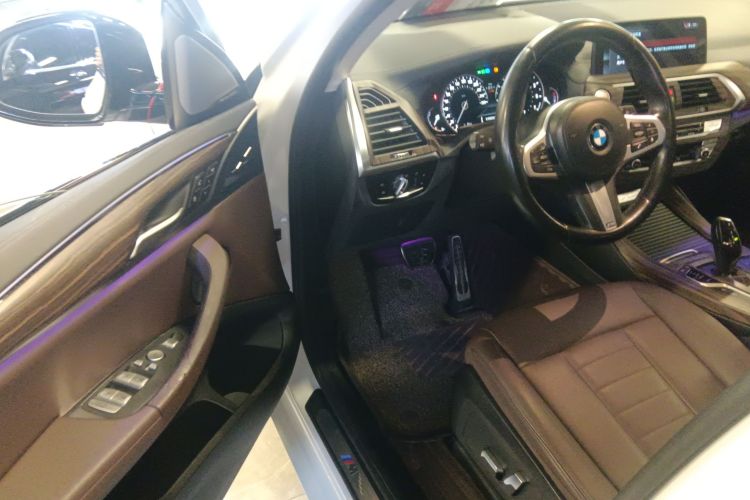 BMW X3 2018 car image #13