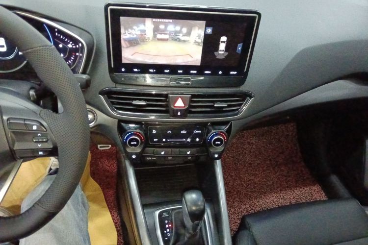 Hyundai Lafesta 2020 imagen de coche #13