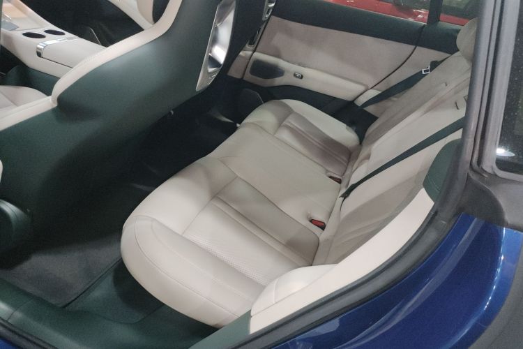 MI YU7 2025 car image #13