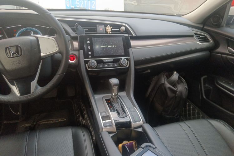 Honda Civic 2021 car image #13